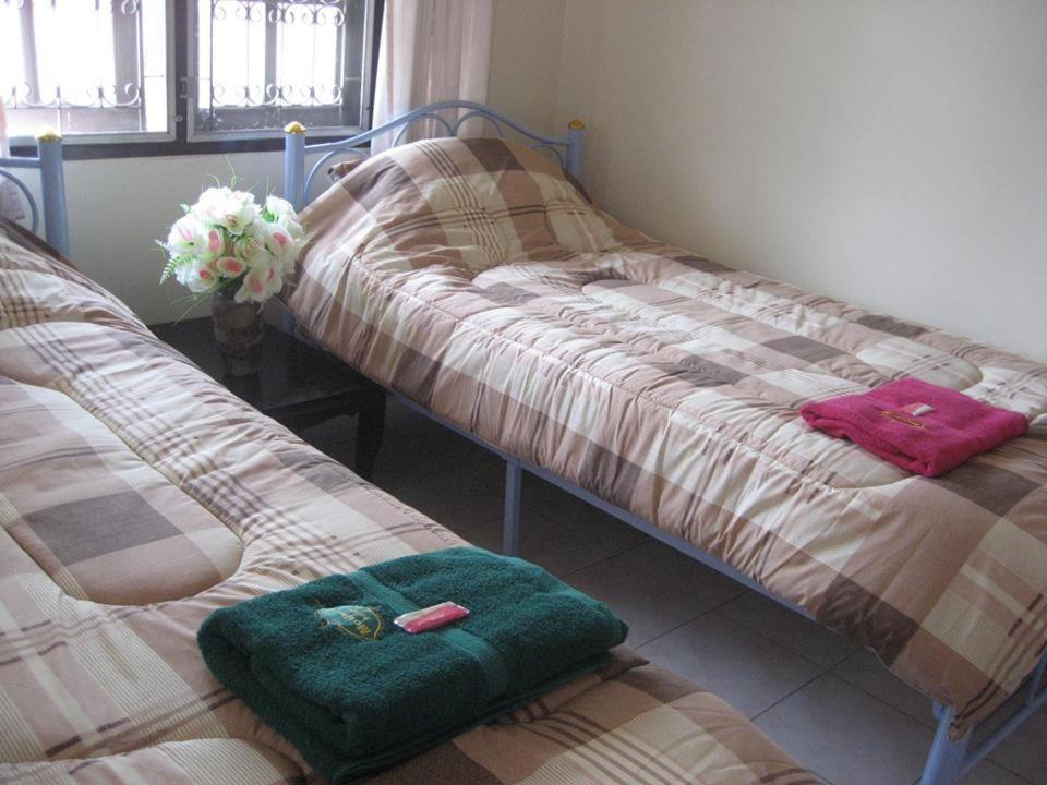 Srikrung Guesthouse Ayutthaya Pokoj fotografie