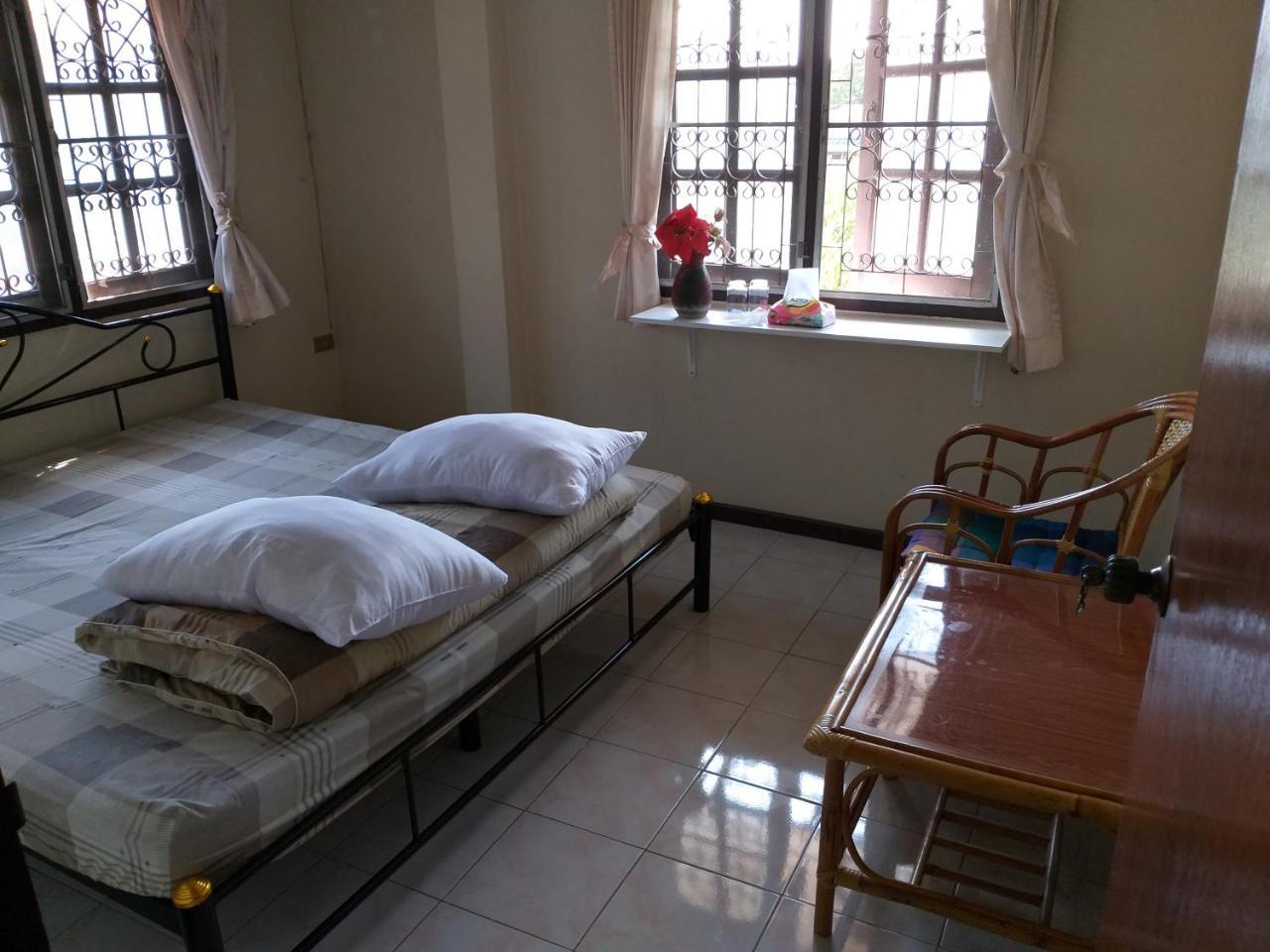 Srikrung Guesthouse Ayutthaya Exteriér fotografie